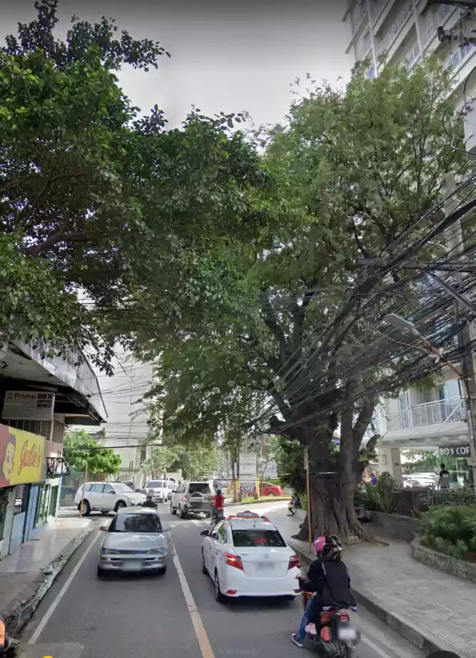 Commercial Building Up for Sale in the heart of Cebu City (near Baseline ) - photo 5