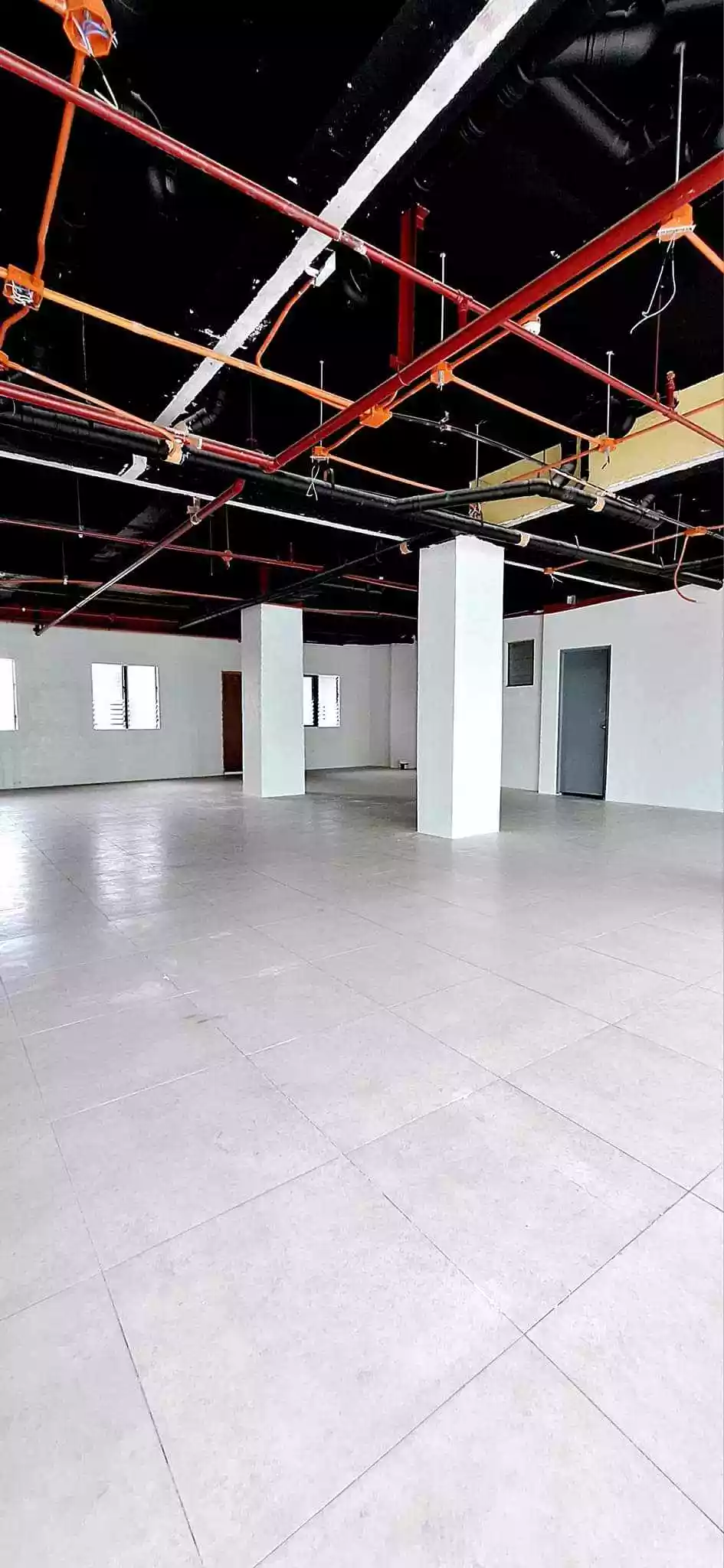 COMMERCIAL SPACE FOR RENT - photo 7
