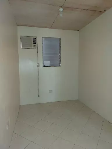 Affordable Townhouse for Sale in Mactan — Townhouse in Bgy, Fuentes Road, Lapu-Lapu City — Photo 5
