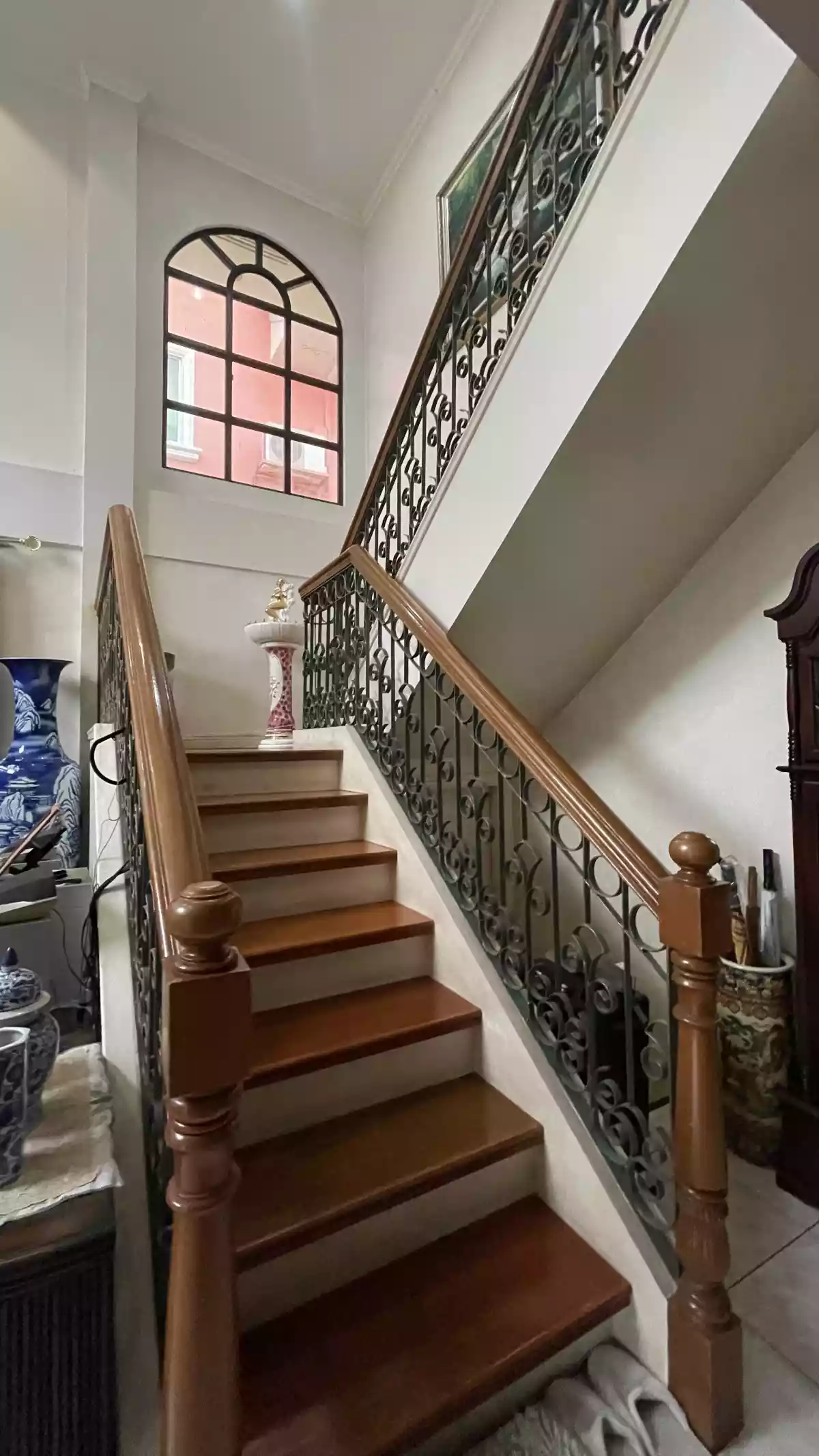 Open photo 14 of 28 — 2-Storey Semi-Furnished House in Pardo For Sale @ P12M Net (Negotiable)