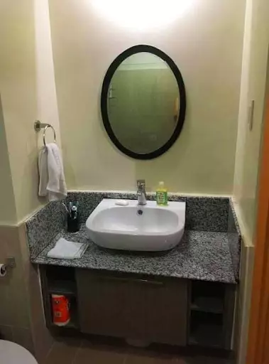 Persimmon tower 3 — 2 Bedrooms in H. Joaquino Street, Cebu City, Cebu — Photo 7