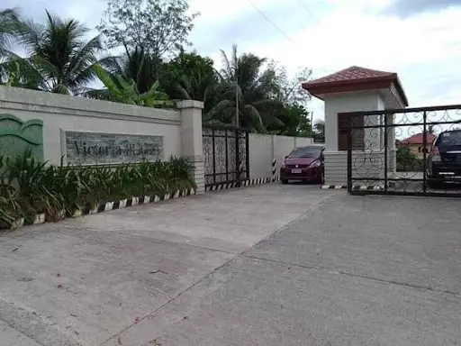 Open photo 14 of 14 — OWN THIS BEAUTIFUL HOUSE INSIDE AN EXCLUSIVE SUBDIVISION 