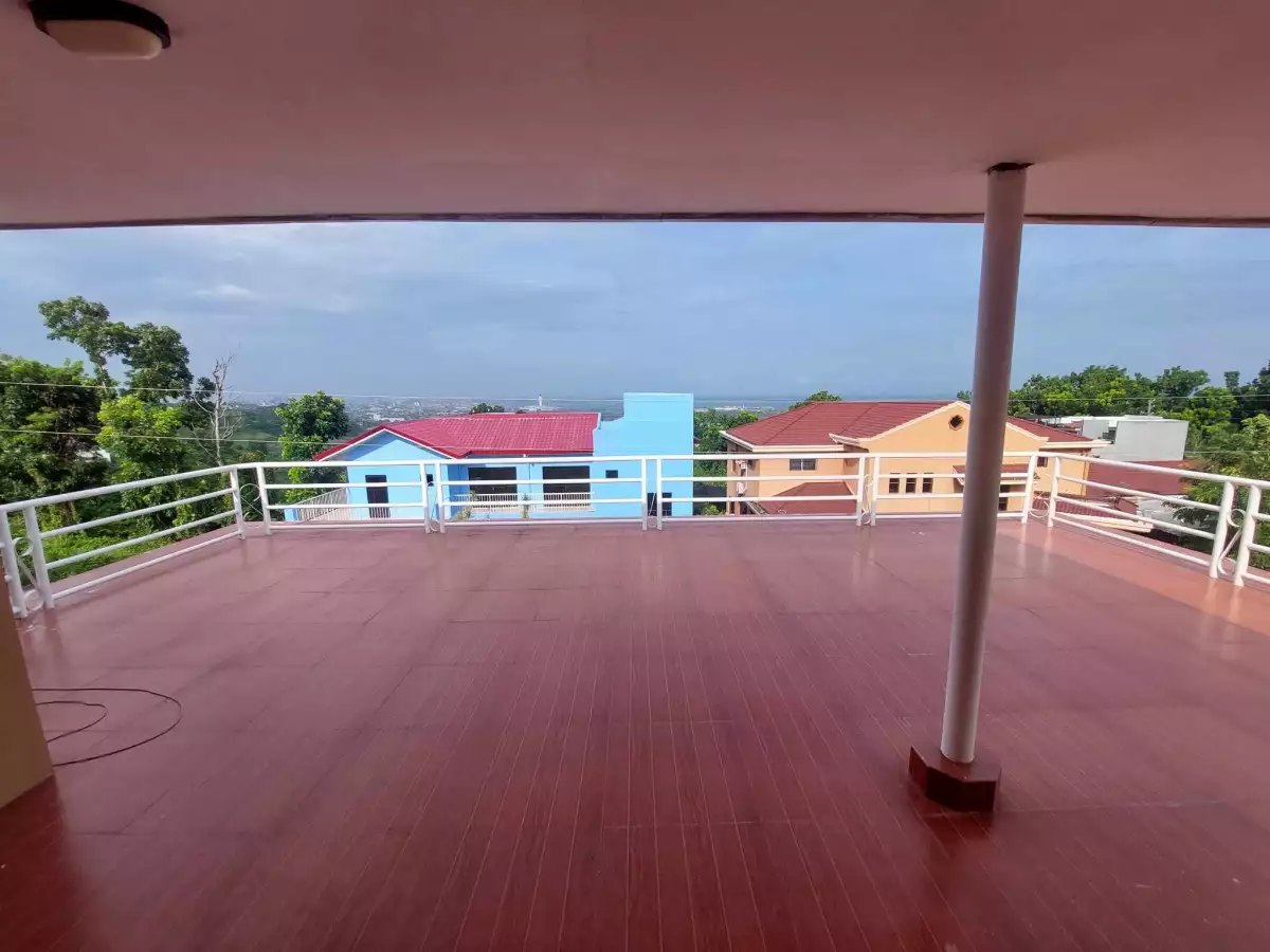 Open photo 21 of 21 — Vista Grande For Rent
