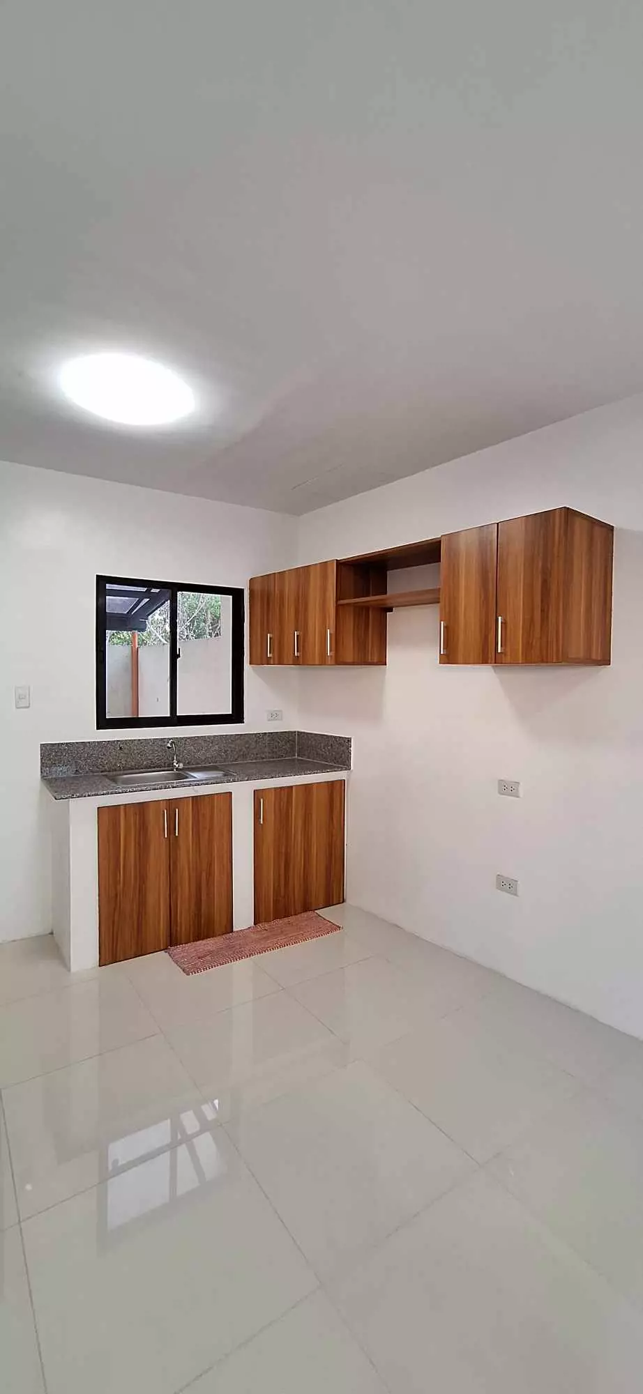 TWO-STOREY HOUSE FOR RENT - photo 7