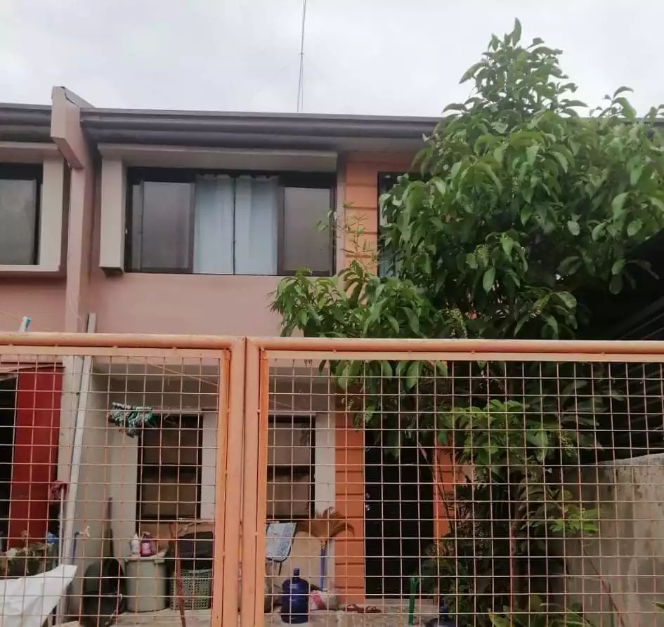 HOUSE & LOT FOR ASSUME - photo 6