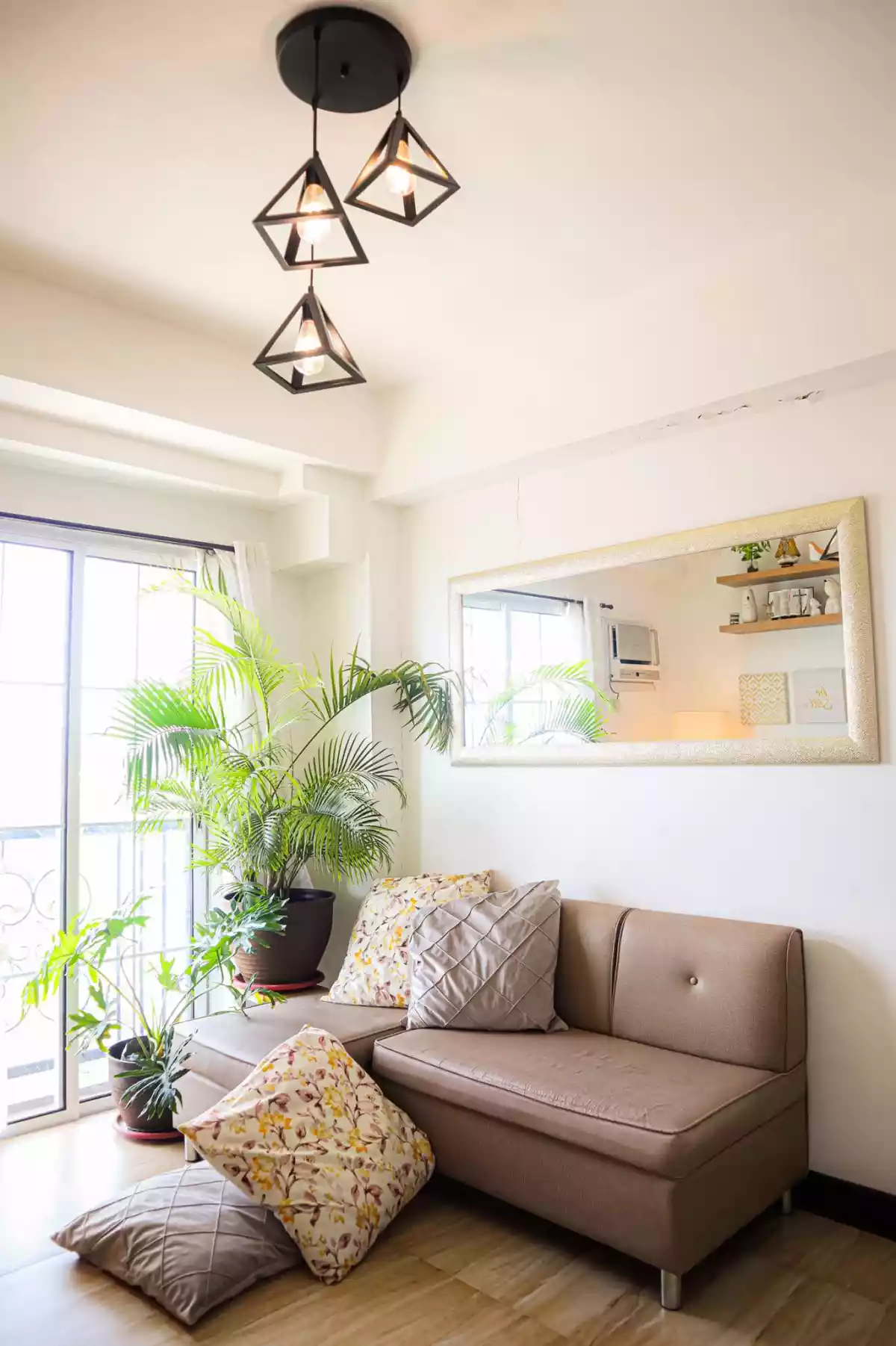 FURNISHED 1 BEDROOM UNIT WITH BALCONY - photo 4