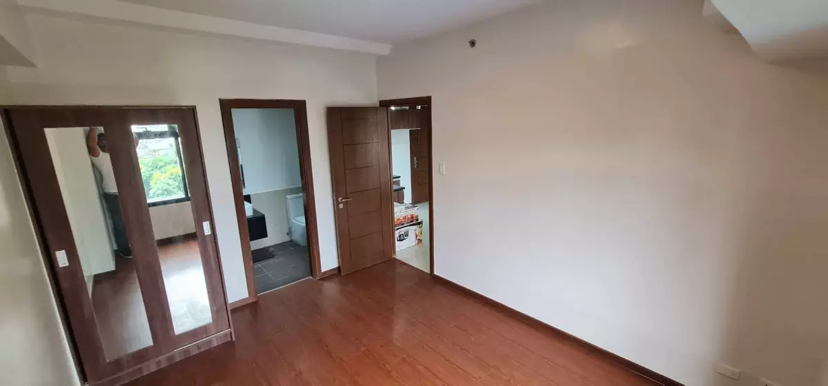 2 BEDROOM UNFURNISHED UNIT CONDO  in Azalea Place - photo 4