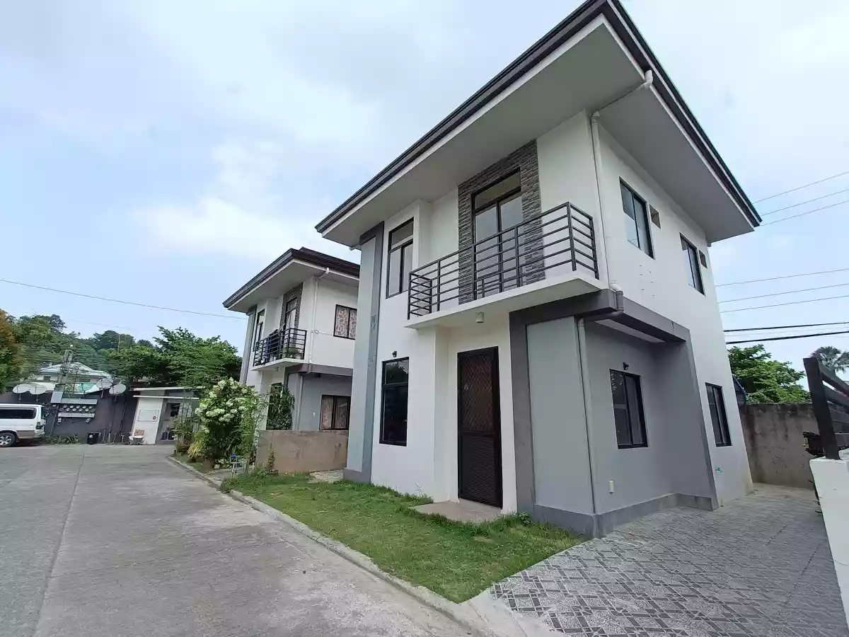 FOR SALE or Assume 4 Bedroom Single Detached - Unfurnished
