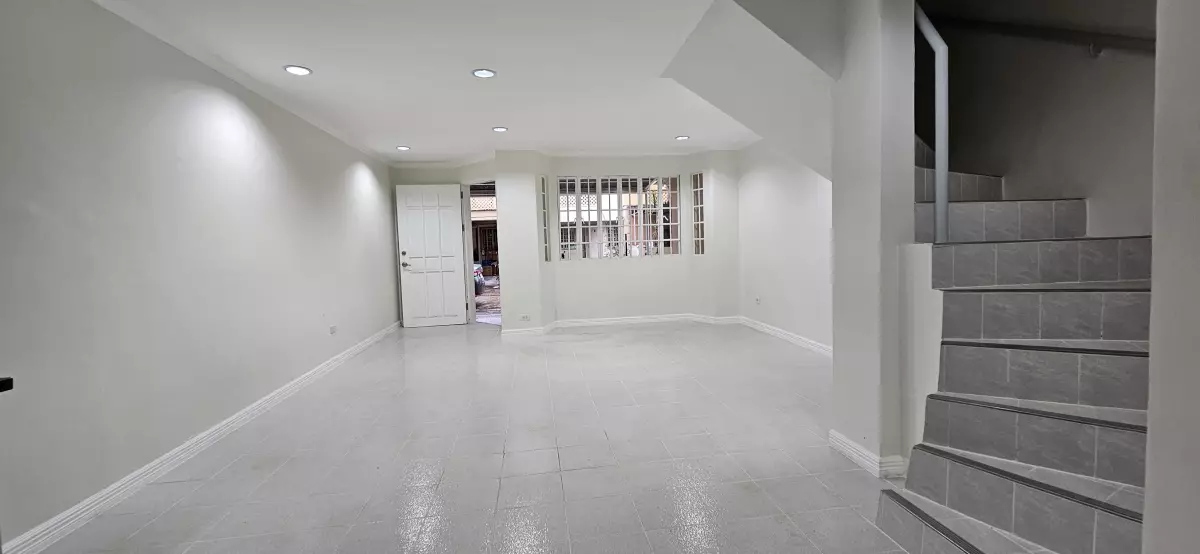 FOR SALE House and Lot Beside Avida Tower Riala - photo 4