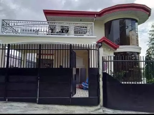 OWN THIS BEAUTIFUL HOUSE INSIDE AN EXCLUSIVE SUBDIVISION 
