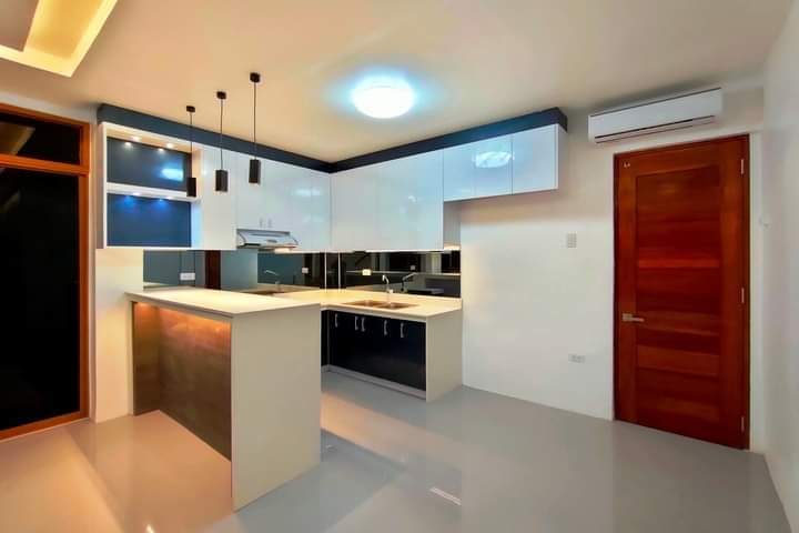 House and Lot for Sale - photo 4