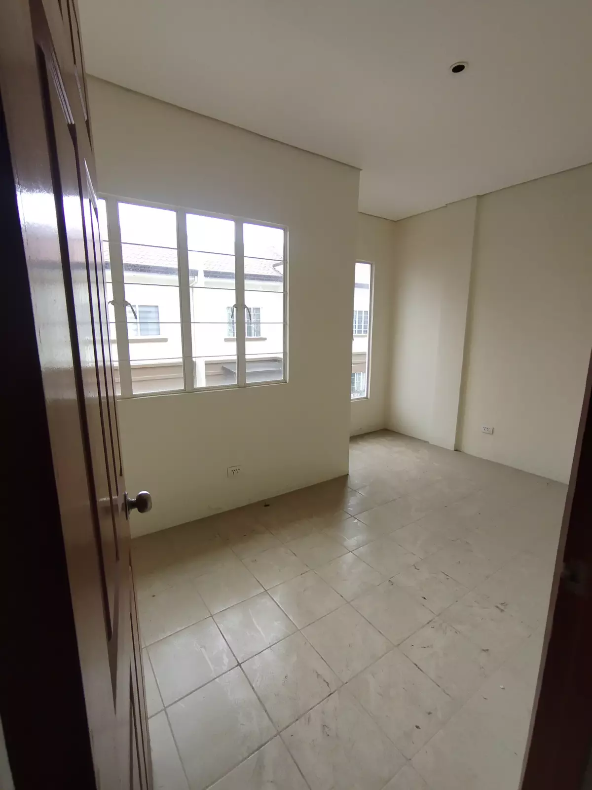 House and Lot (Bayswater Talisay) - photo 3