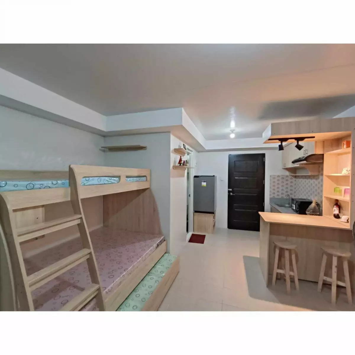 Plumere — Studio in Basak-Cagodoy-Bankal-Buaya Road, Lapu-Lapu City, Cebu — Photo 5