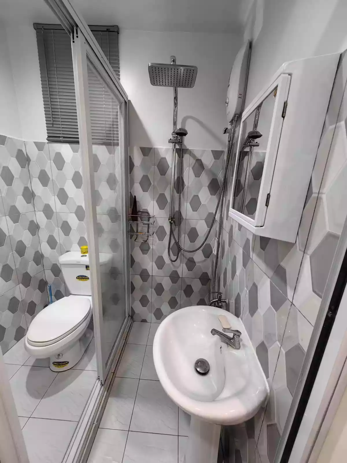 Open photo 11 of 12 — House and Lot in Buñao, Dumaguete City