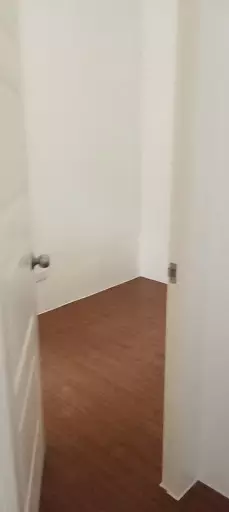 Open photo 19 of 31 — For rent 