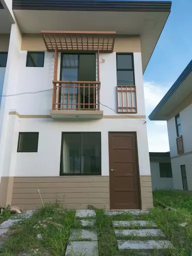 For Assume — Townhouse in City of Naga, Cebu, Philippines — Photo 2