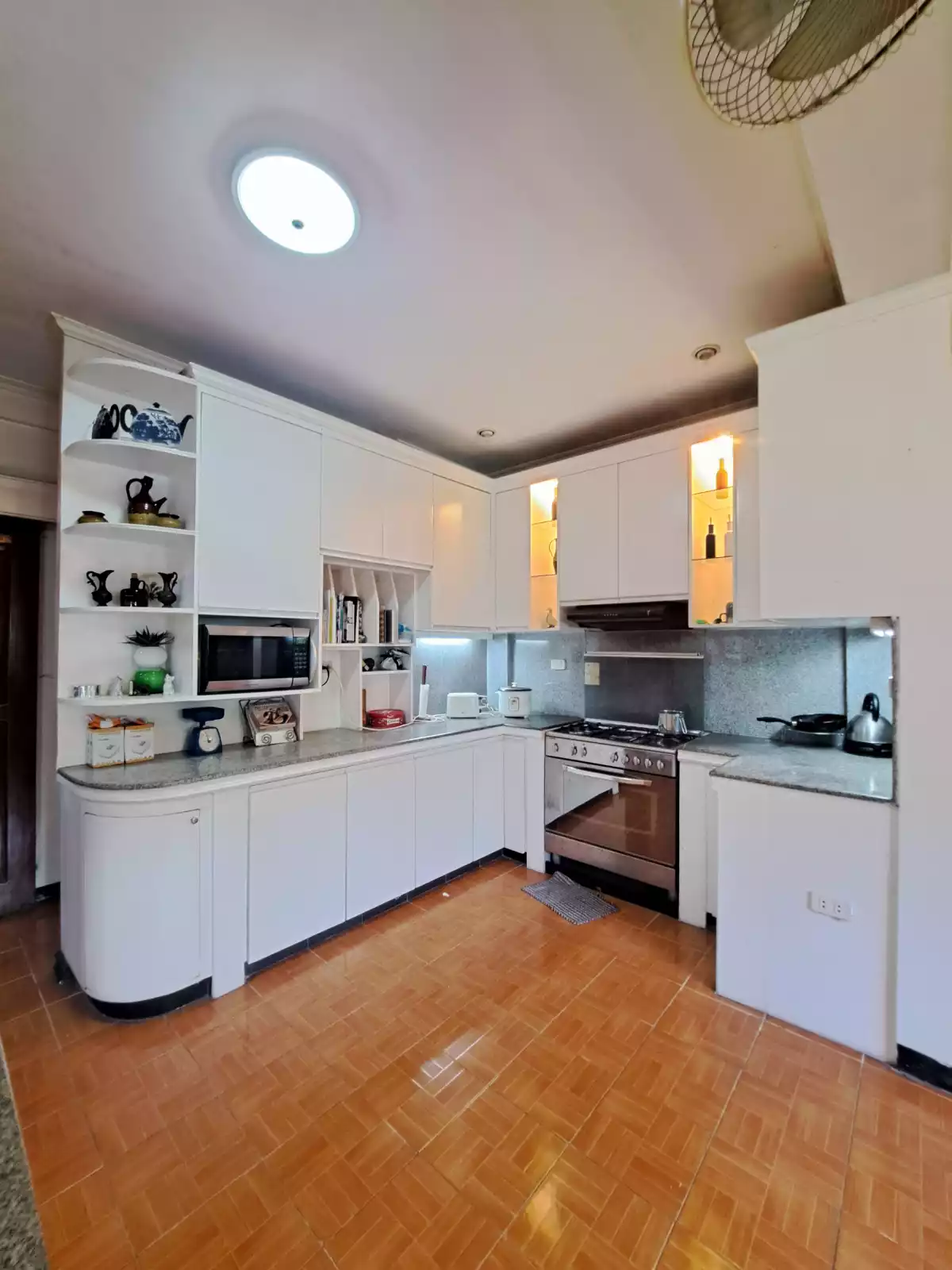 HOUSE AND LOT FOR SALE IN PILI, CAM. SUR — House and Lot in Pili, Camarines Sur, Philippines — Photo 6