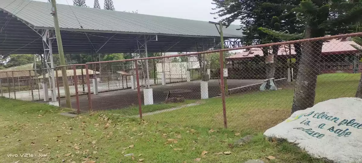 FOR SALE! Residential house