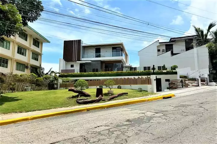 Overlooking House For Sale Furnished with Pool Vista Grande Talisay City Cebu - photo 4