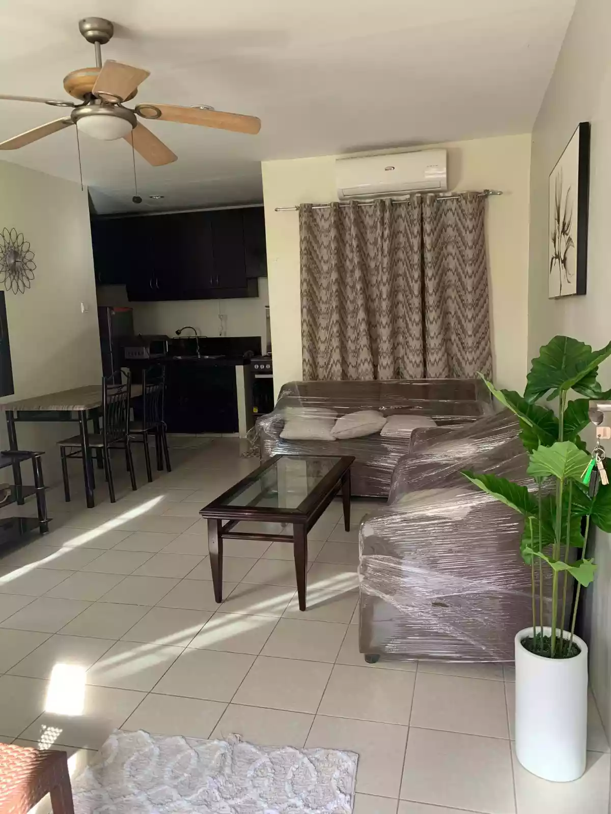 HOUSE AND LOT FOR RENT IN BAYSWATER MACTAN — House and Lot in Ibabao - Gisi - Agus Road, Lapu-Lapu City, Cebu — Photo 4