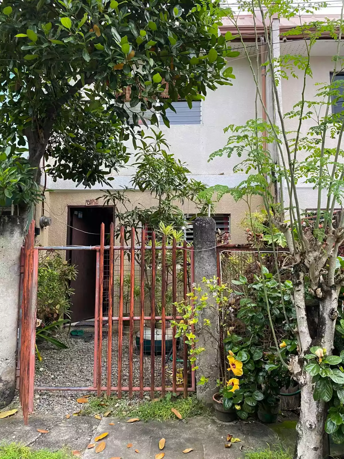 SEMI FURNISHED TOWNHOUSE FOR SALE!!!