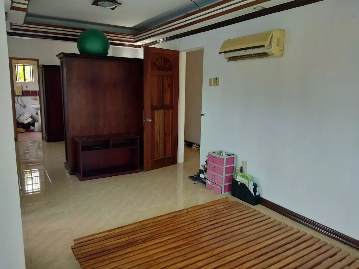 Open photo 13 of 17 — HOUSE & LOT IN TALISAY CEBU FOR SALE