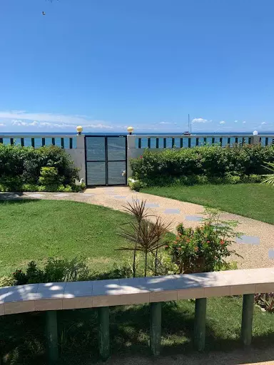 BEACH HOUSE FOR SALE - photo 3