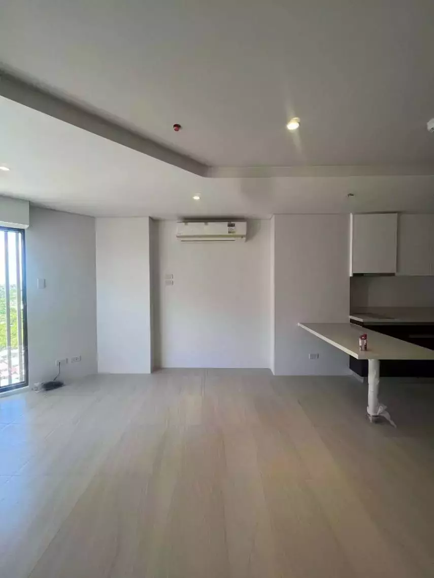 For Sale: Studio Unit at Tambuli, Mactan – Great Pools and Beach Access — Studio in Maribago, Mactan Island, Lapu-lapu — Photo 4