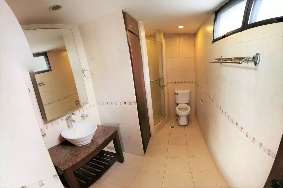 For Rent: Very Spacious 3BR Condo along Gorordo Avenue, across Harold's Hotel Lahug - photo 5