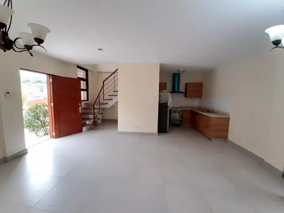 2 Storey Duplex House & Lot in Banawa, Cebu