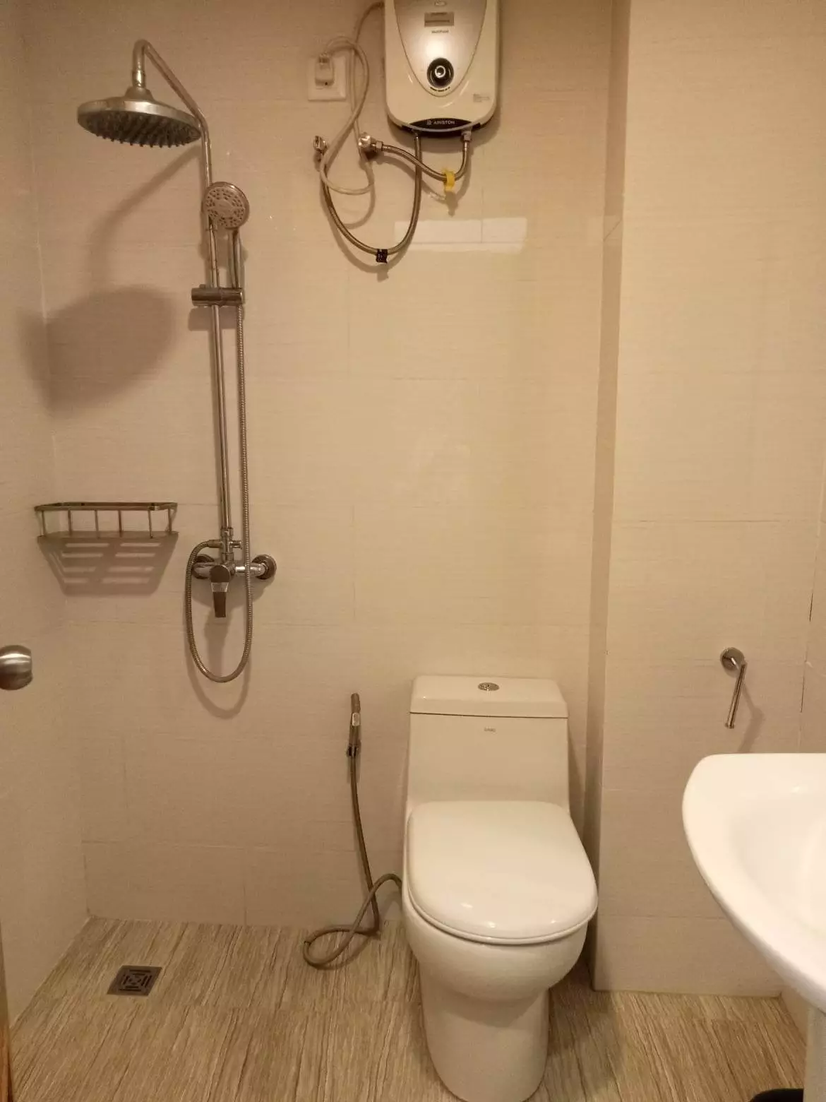 Studio unit — Studio in P. Almendras Street, Cebu City, Central Visayas — Photo 4