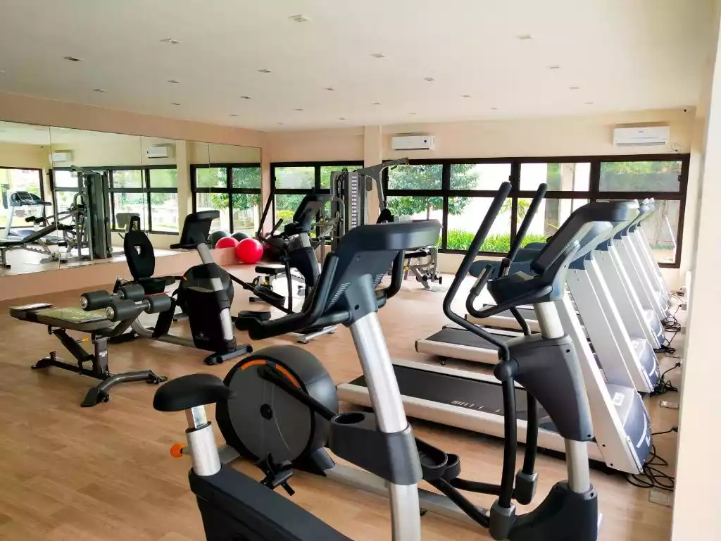 Open photo 38 of 87 — Super Bargain Sale Fully Furnished Studio Condo in Bamboo Bay
