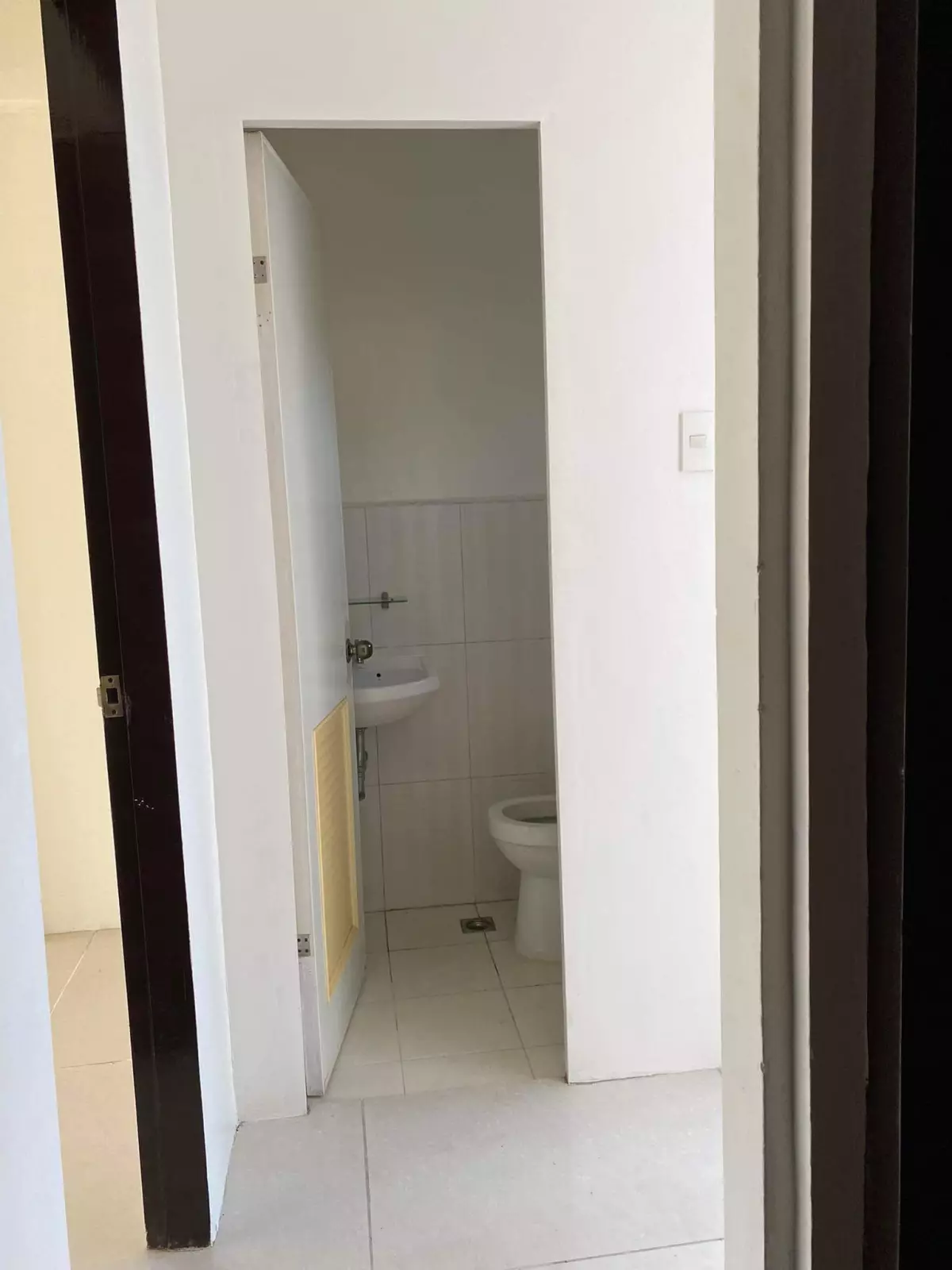 Open photo 20 of 21 — House and Lot With Commercial Space at BF Homes Las Pinas
