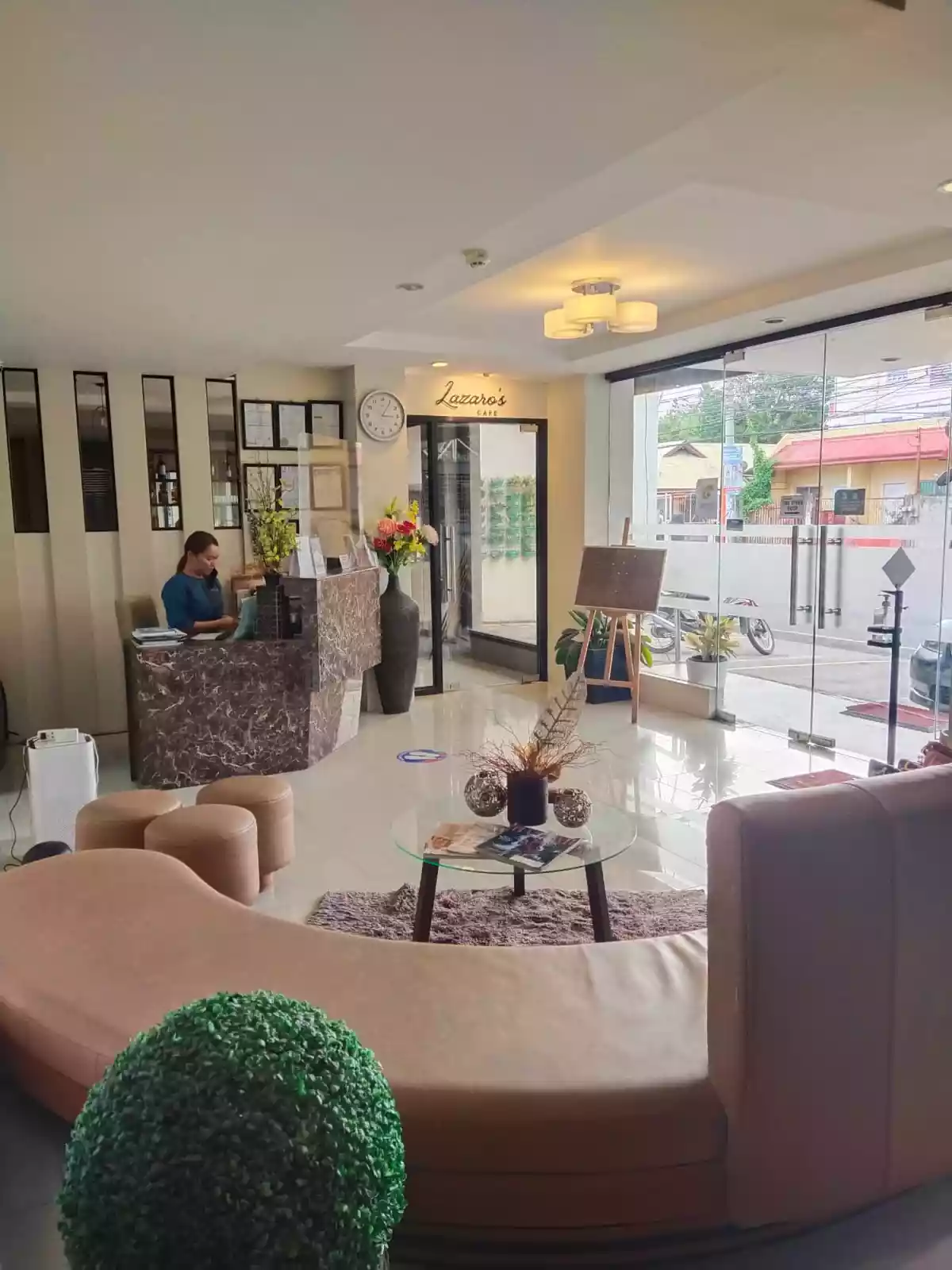 Fully Operational 3-Floor HOTEL Profitable in Downtown Davao City — Hotel in Poblacion District, Davao City, Davao del Sur — Photo 6