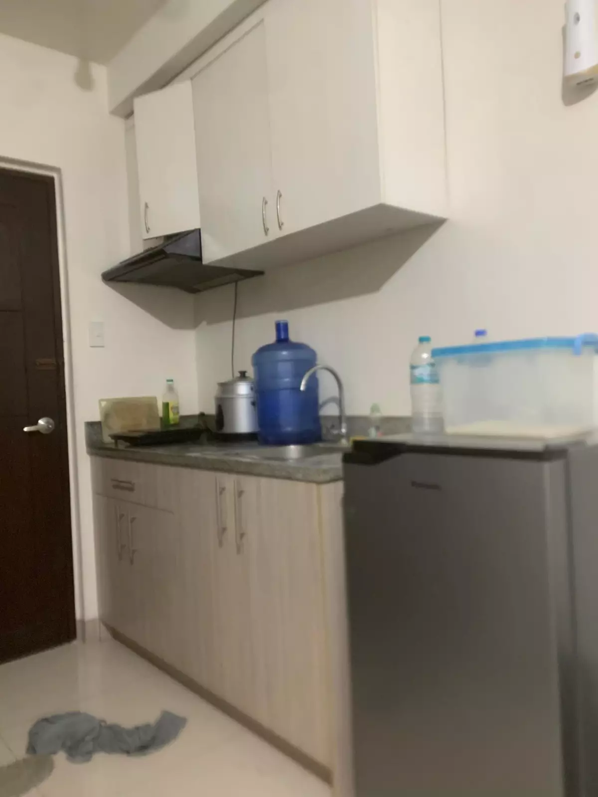 Condominium studio unit for rent — Studio in Salvador Street, Cebu City, Central Visayas — Photo 6