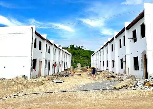 Open photo 14 of 19 — FOR ASSUME TOWNHOUSE IN LAGTANG, TALISAY CITY, CEBU