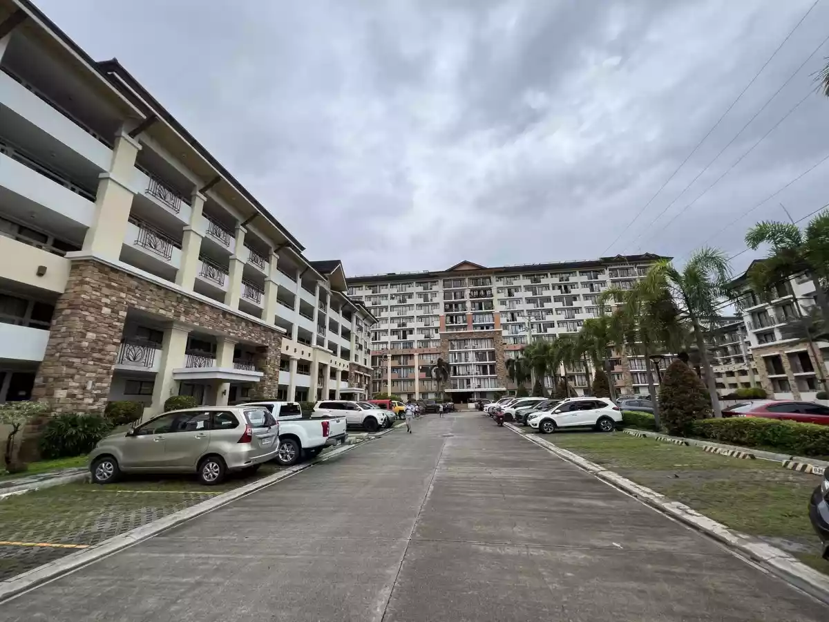 Open photo 11 of 20 — 2 BEDROOM UNIT IN ONE OASIS CONDOMINIUM MABOLO
