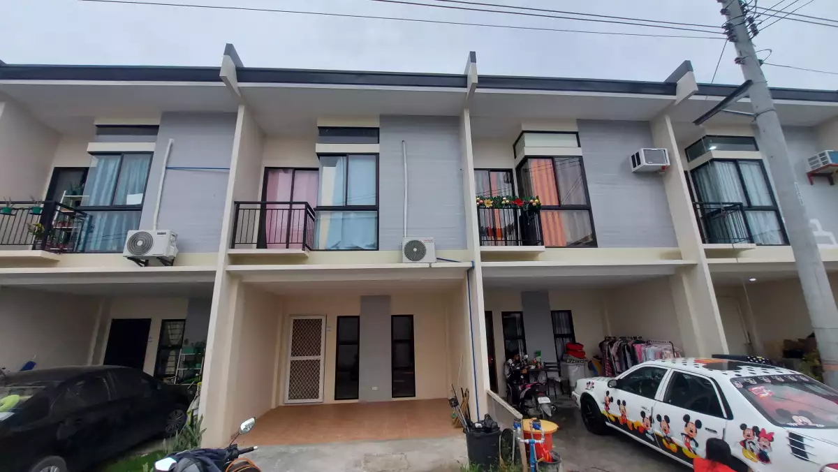 For rent townhouse - photo 2