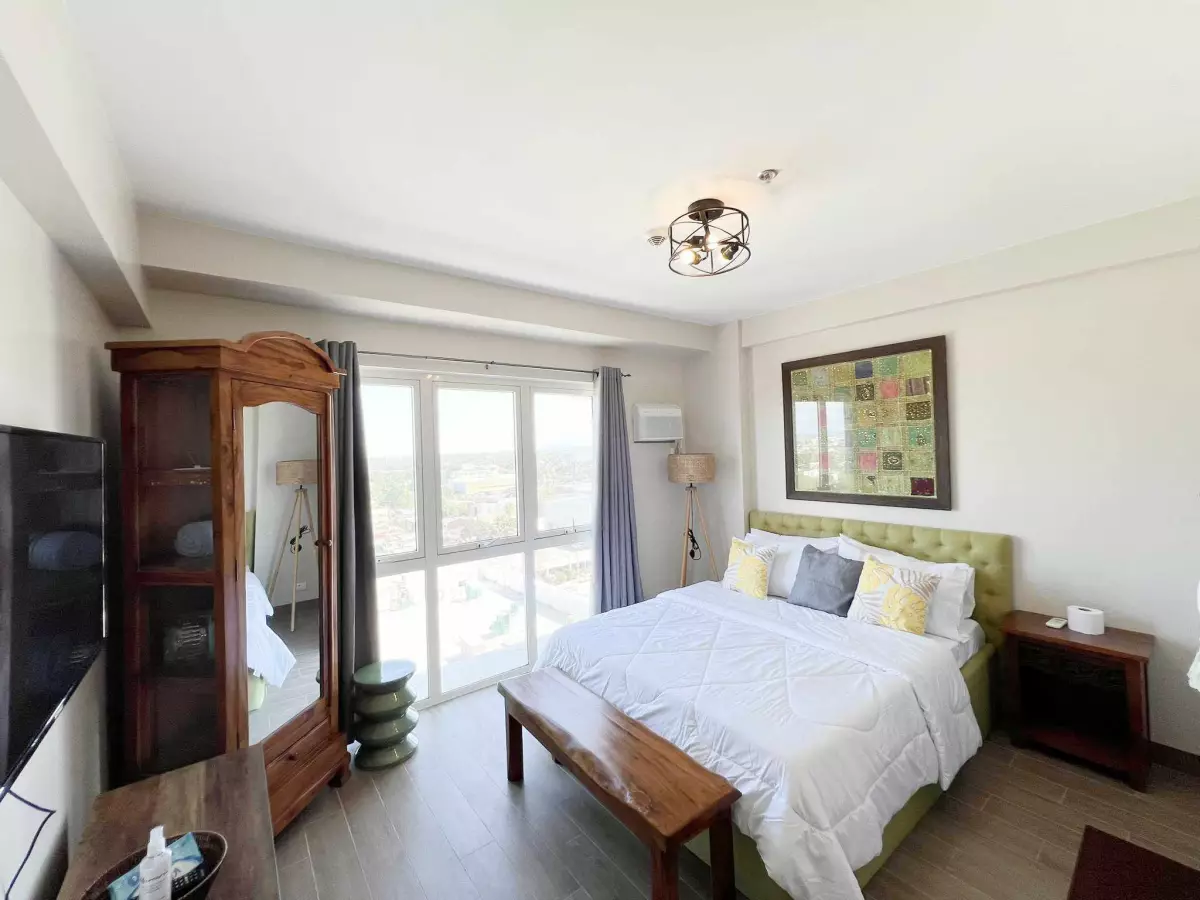 One Regis Megaworld Condo for Rent! — Studio in Bacolod, Negros Occidental, Philippines — Photo 2