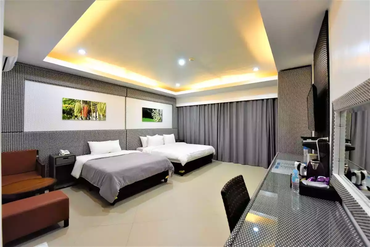 SACRIFICE SALE KOREAN HOTEL W/ POOL 24 ROOMS IN BANKAL, LAPU-LAPU — Hotel in Lapu-Lapu City, Cebu, Philippines — Photo 6