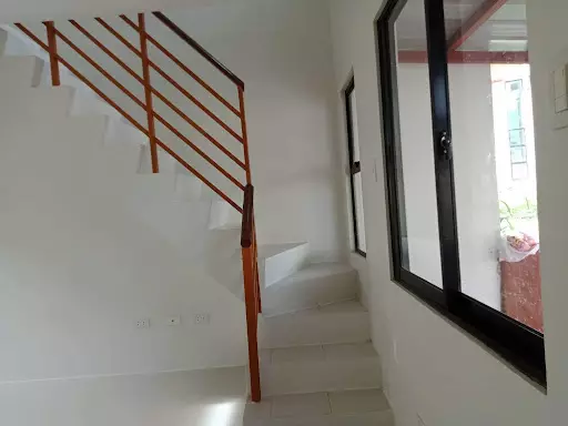 FOR RENT: TOWNHOUSE UNIT AT CASAMIRA SOUTH — Townhouse in City of Naga, Cebu, Philippines — Photo 4