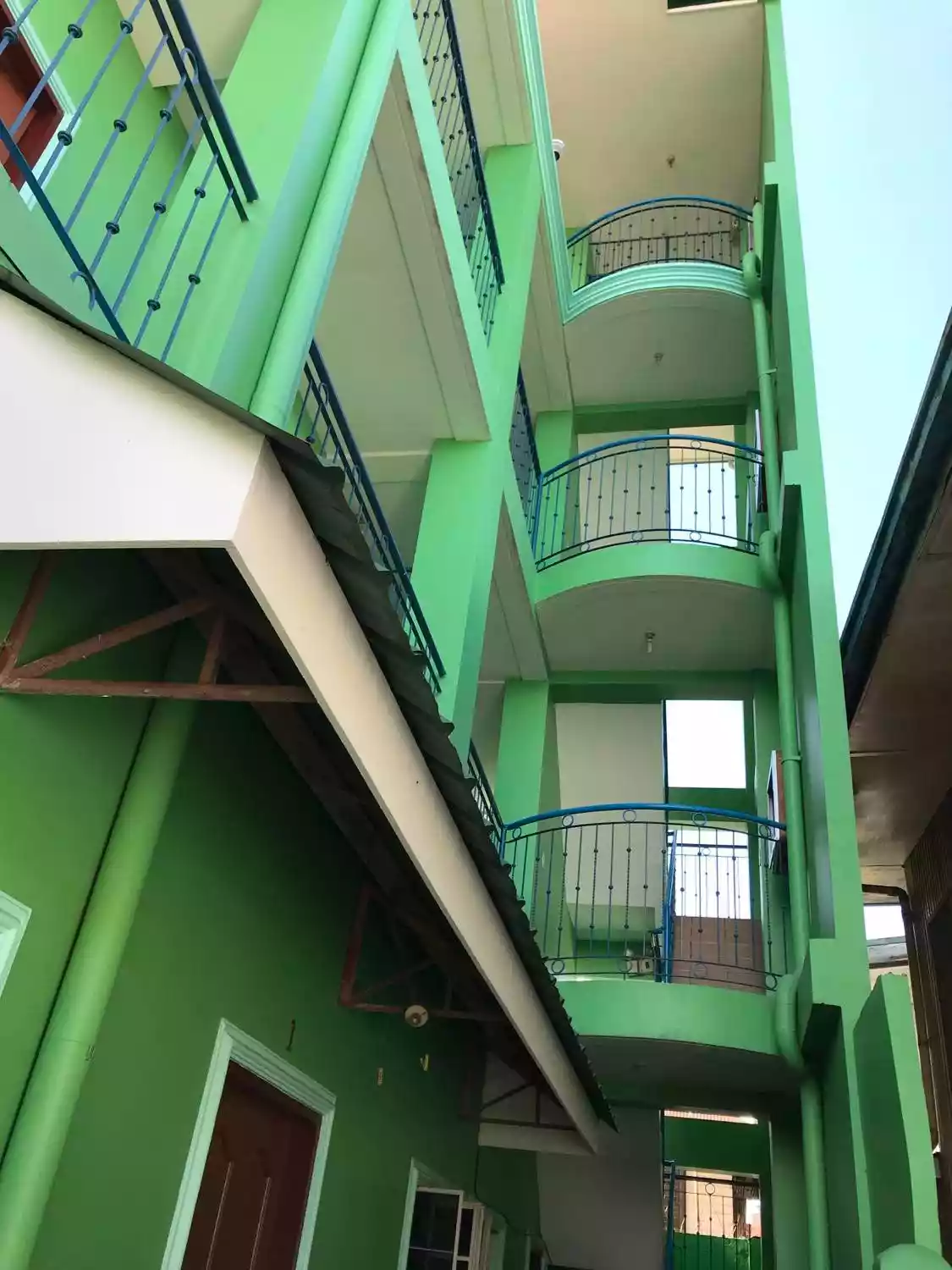 4 Storey Apartment Building for Sale — Apartment in Tres de Abril Street, Cebu City, Cebu — Photo 3