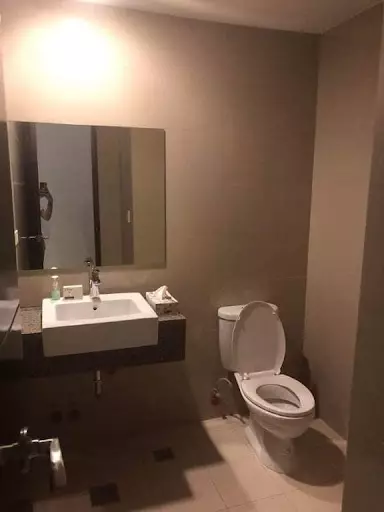 For Sale 2bedroom Unit in One Pacific Mactan Newtown — 2 Bedrooms in Newtown Boulevard, The Mactan Newtown, Lapu-Lapu City — Photo 2