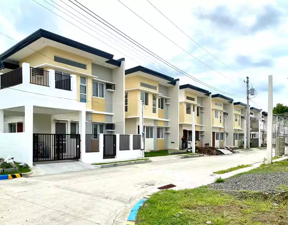 Diamond Heights Subdivision(Florentine Model) Near Davao International Aiport, Davao City - photo 2
