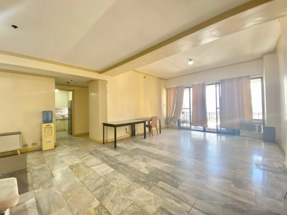 3BR CORNER UNIT FOR LEASE at Skyland Plaza Tower, Makati   - photo 5