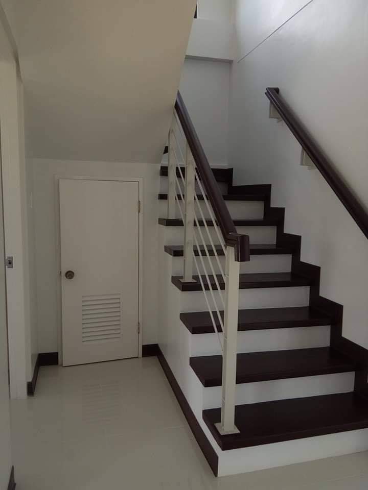 RUSH FOR SALE HOUSE AND LOT - photo 4
