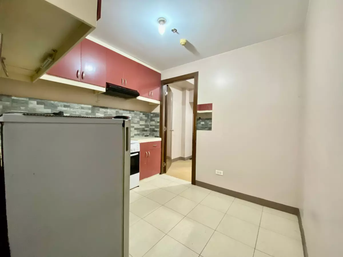 1BR UNIT FOR SALE at Ridgewood Towers — 1 Bedroom in Carlos P. Garcia Avenue, Taguig, Metro Manila — Photo 5