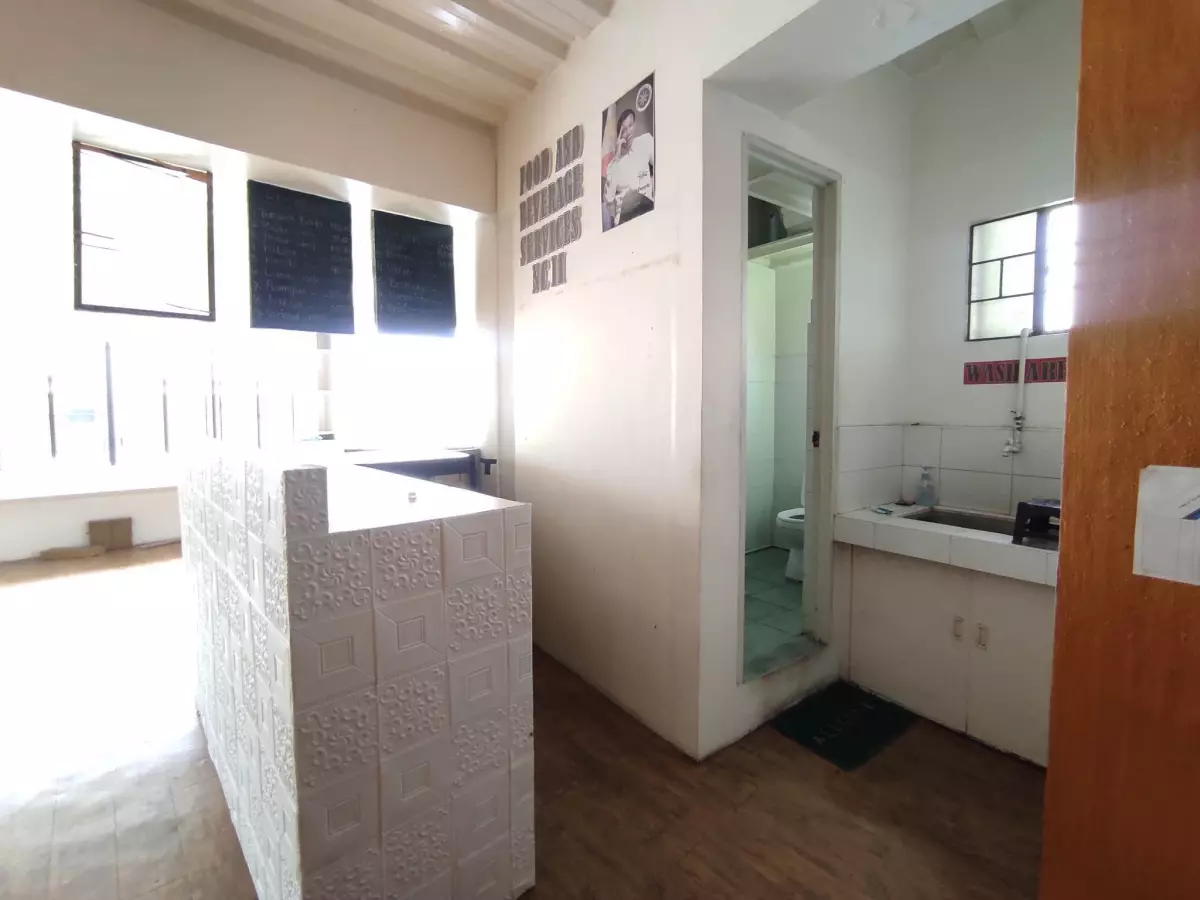 127SQM, 3RD FLOOR OFFICE SPACE FOR RENT NEAR DIVISORIA, CDO. - photo 2