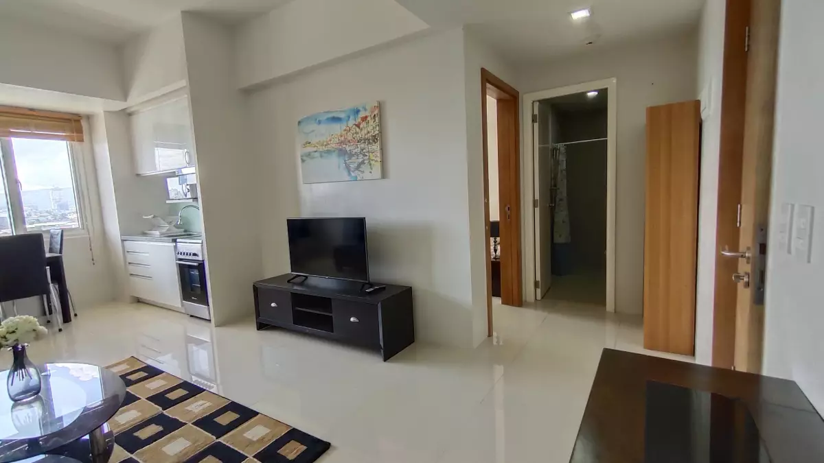 Sacrifice sale! Fully furnished condo