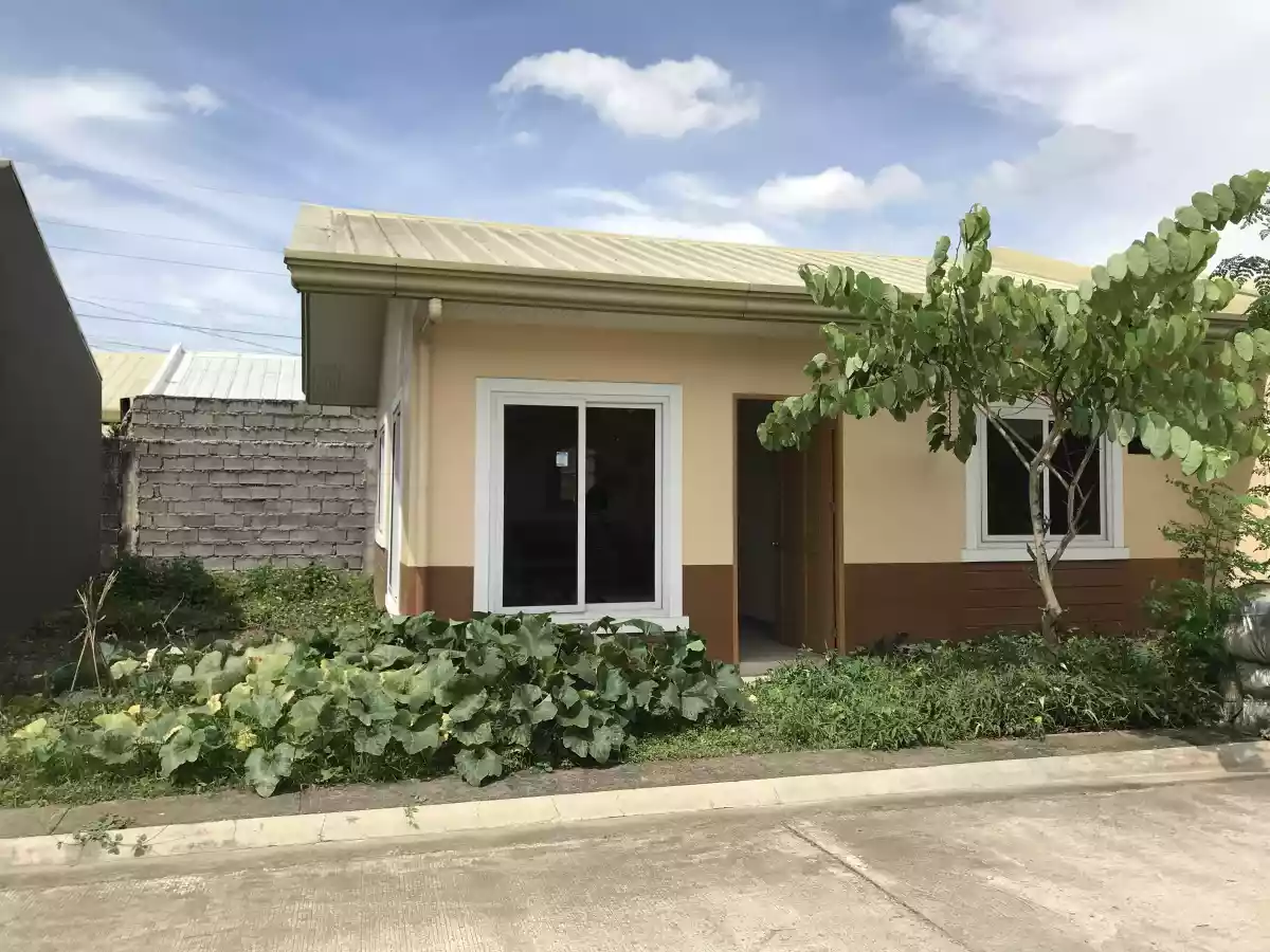 2Bedroom House & Lot For Rent